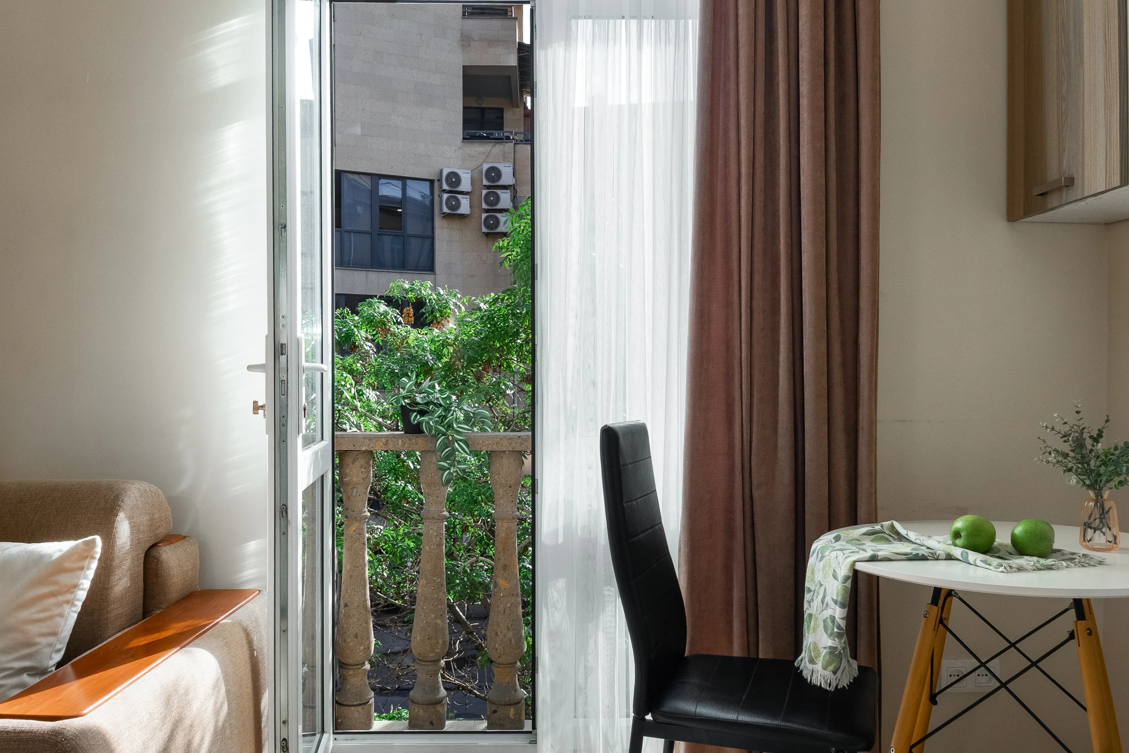 Apartment KeyGo #0043 offers comfort and coziness in the city photo 13