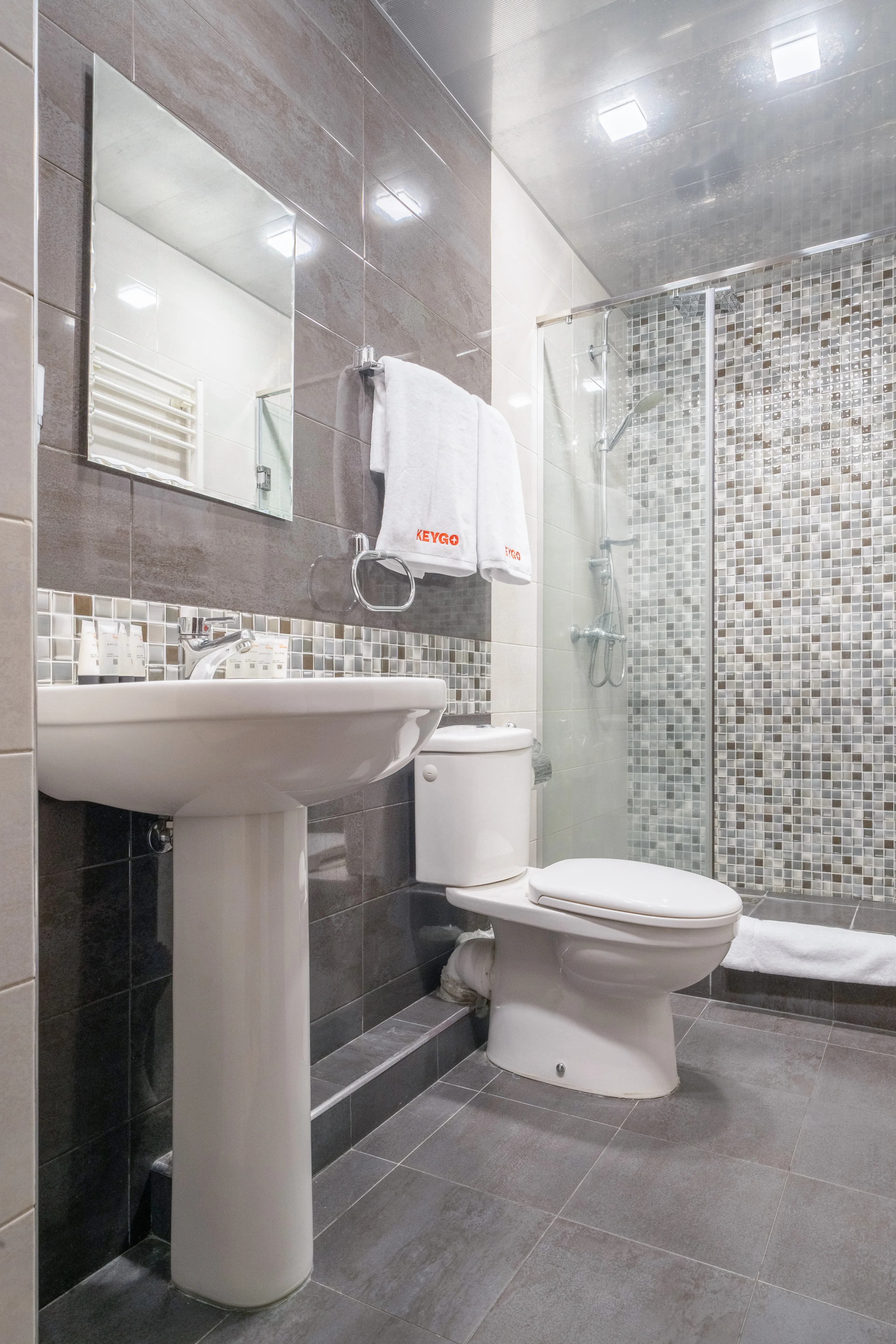 2BR/Near Opera/Overlooking Yerevan/Selfenter photo 5