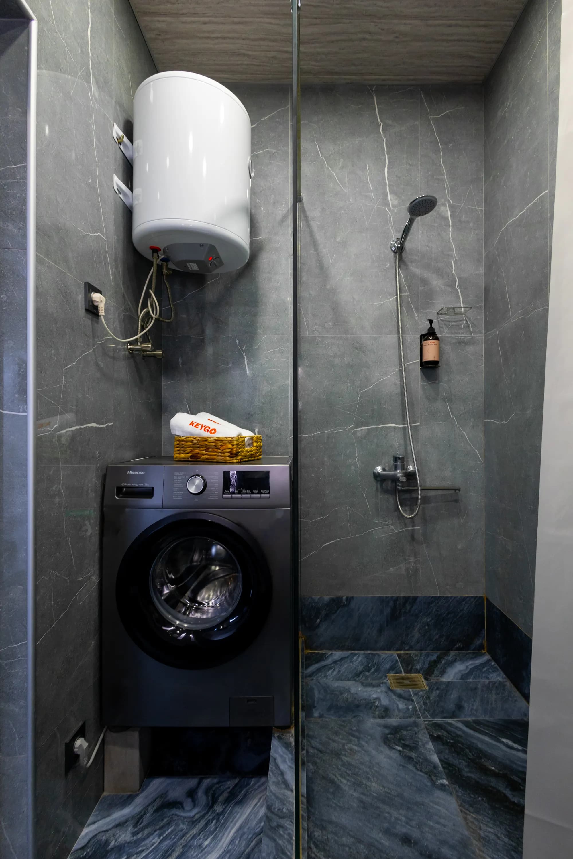 Apartment KeyGo #0018 next to St. Sarkis Church photo 3