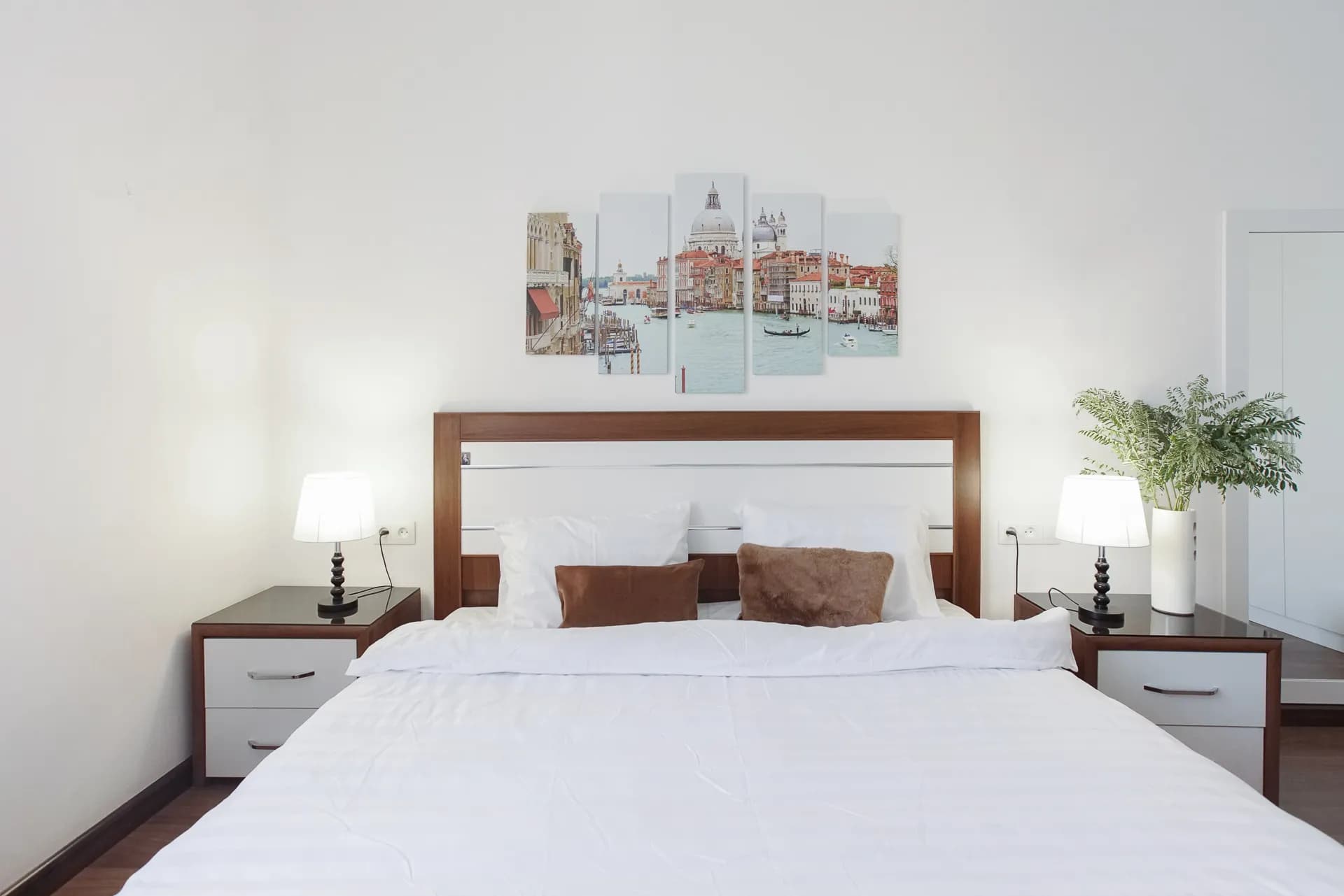 KeyGo Apartment #0001 near the Opera House photo 18