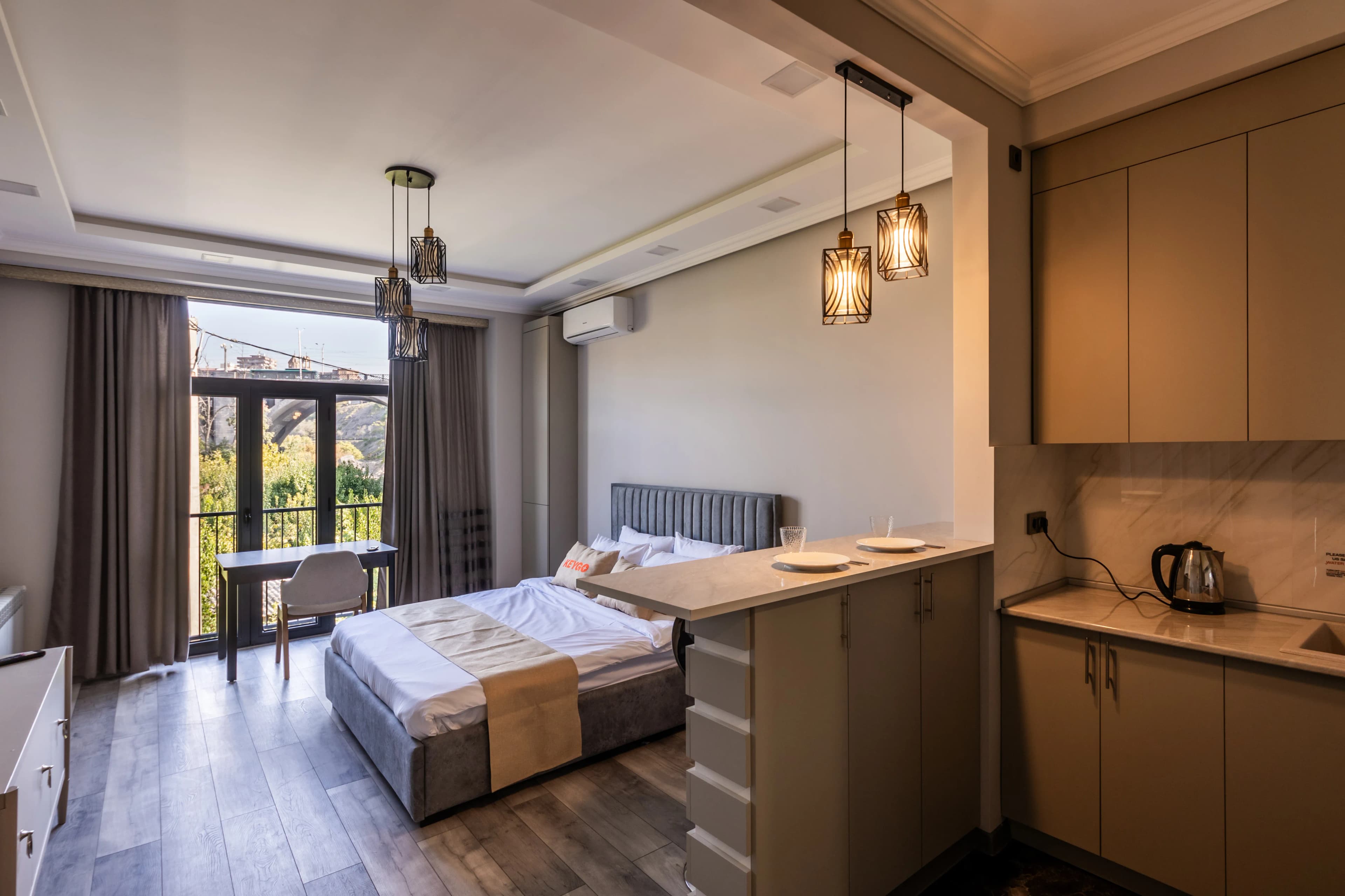 Apartment KeyGo #0010 next to St. Sarkis Church photo 10