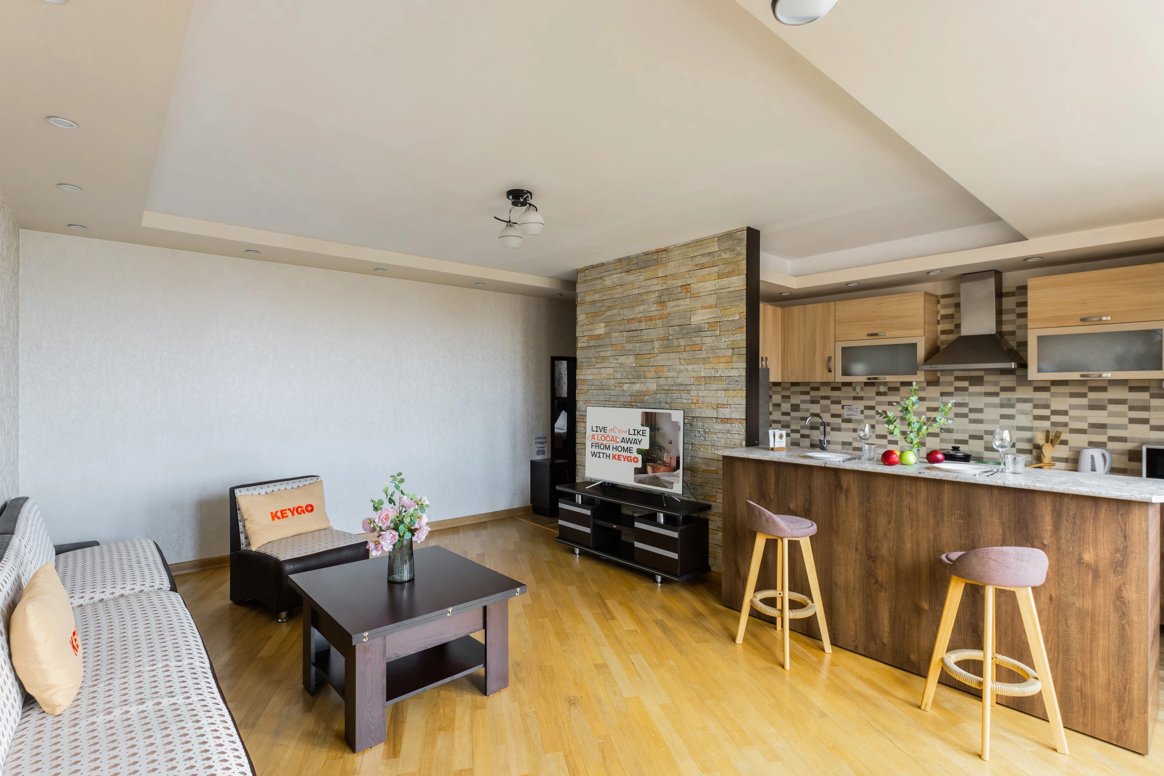 Apartment KeyGo #0055 is located next to Republic Square photo 8