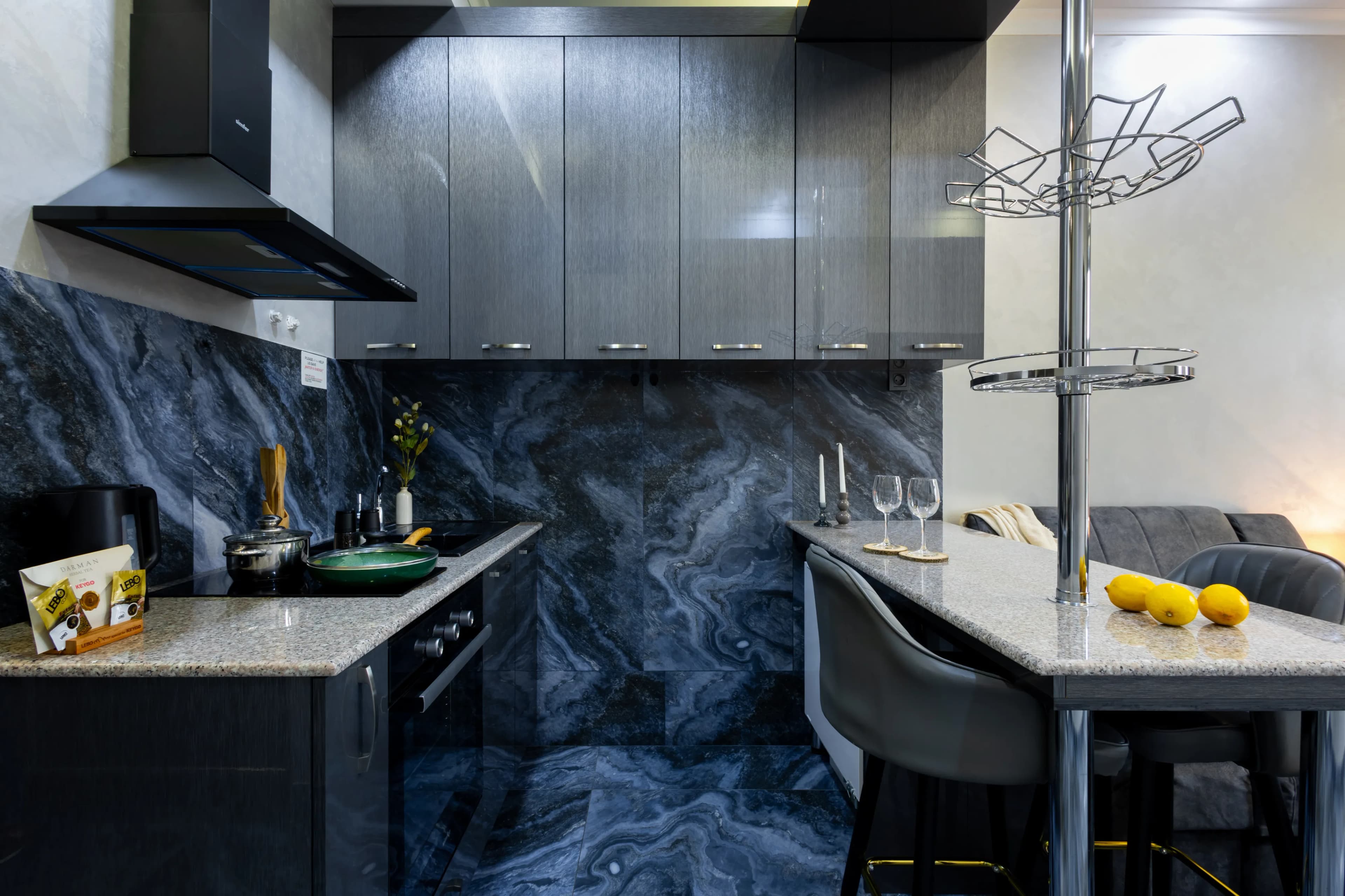 Apartment KeyGo #0018 next to St. Sarkis Church photo 12