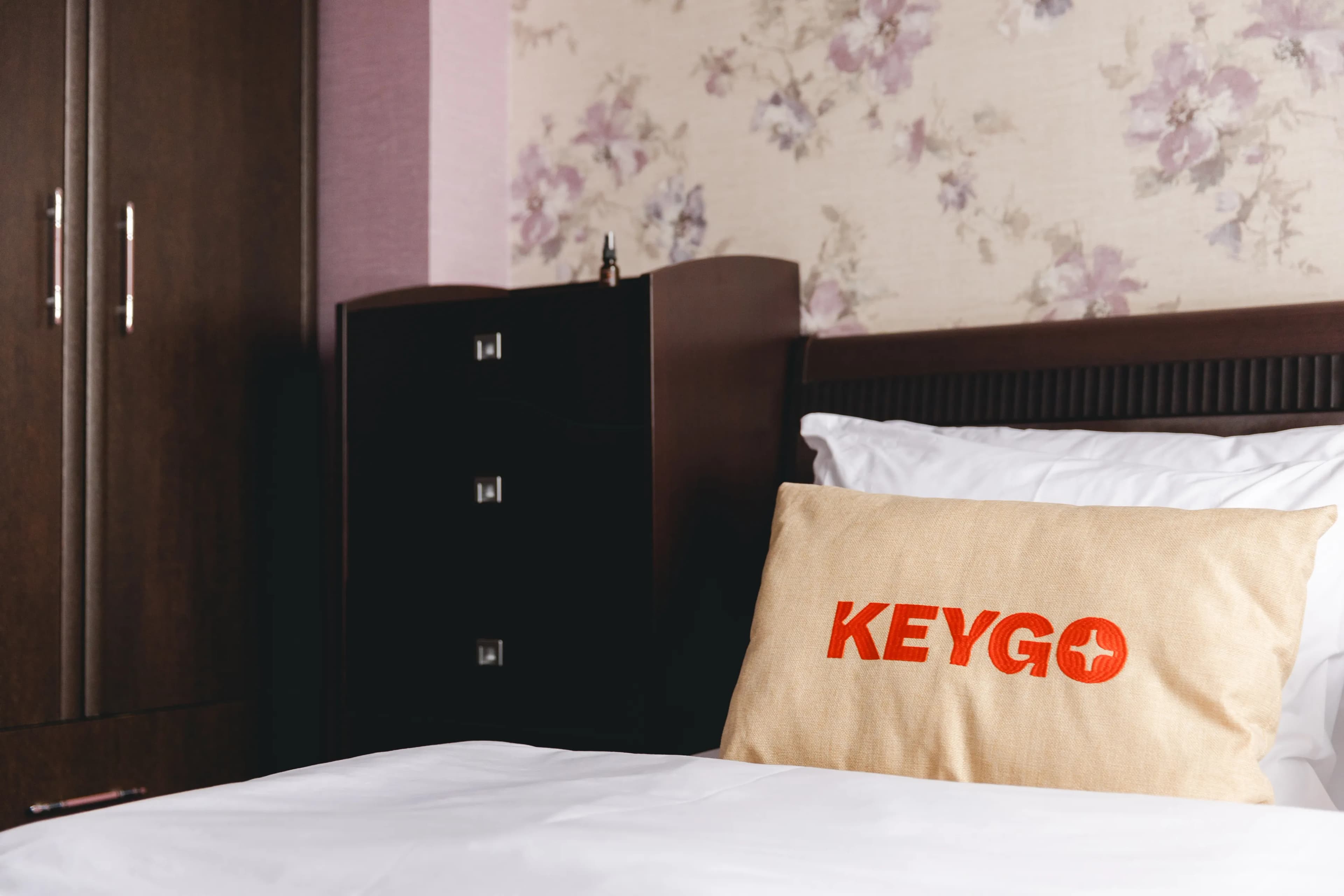 Apartment KeyGo #0055 is located next to Republic Square photo 7