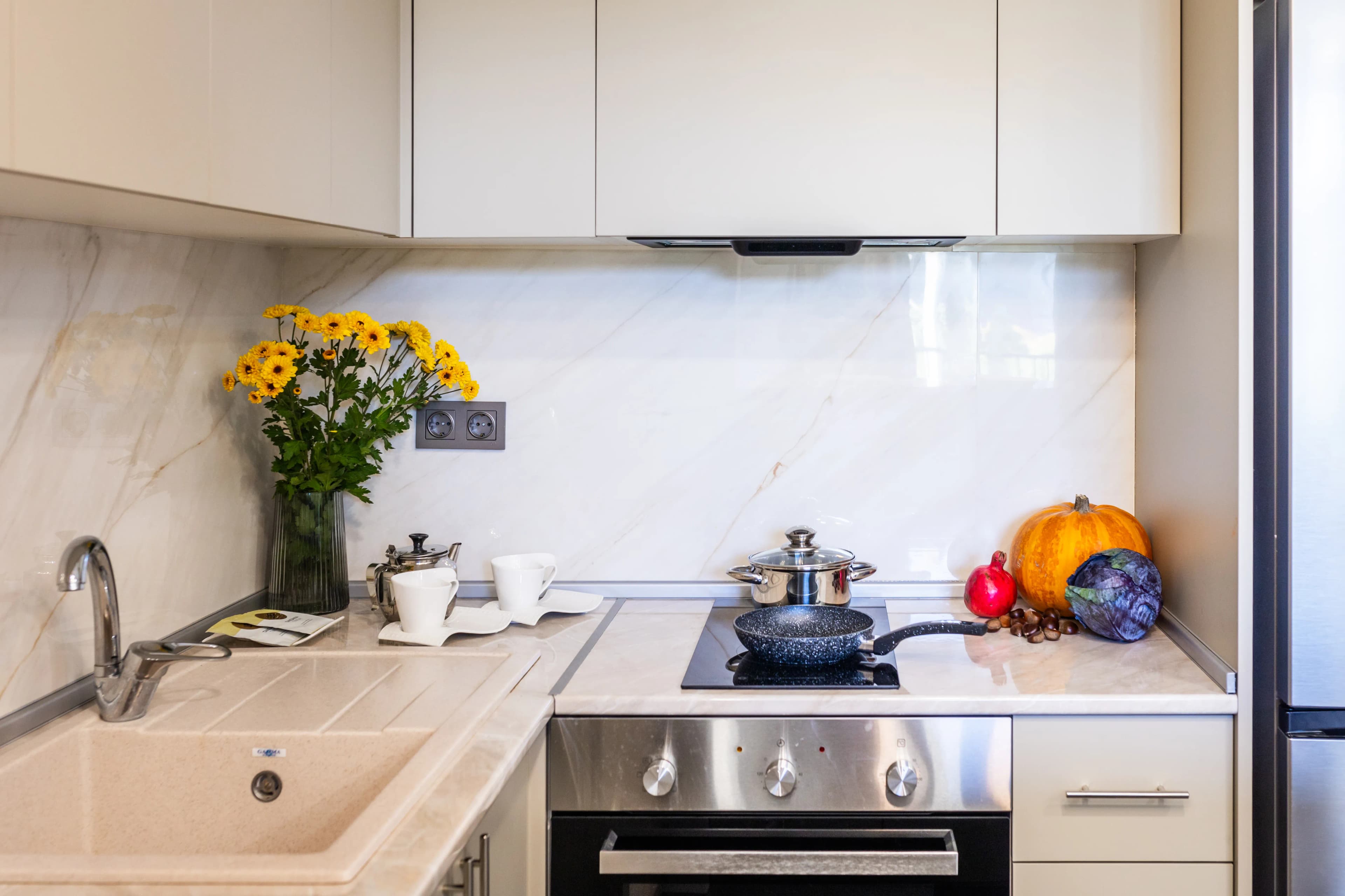 Apartment KeyGo #0010 next to St. Sarkis Church photo 11