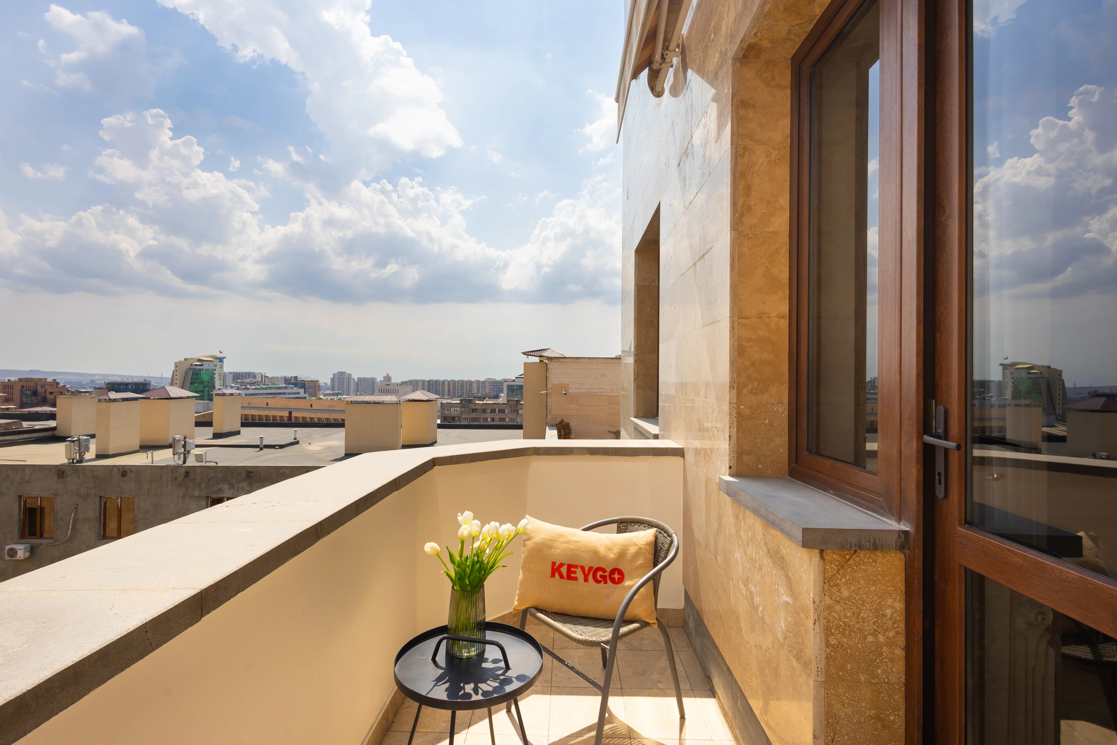 KeyGo Apartments #0249 — key to the center of Yerevan photo 5
