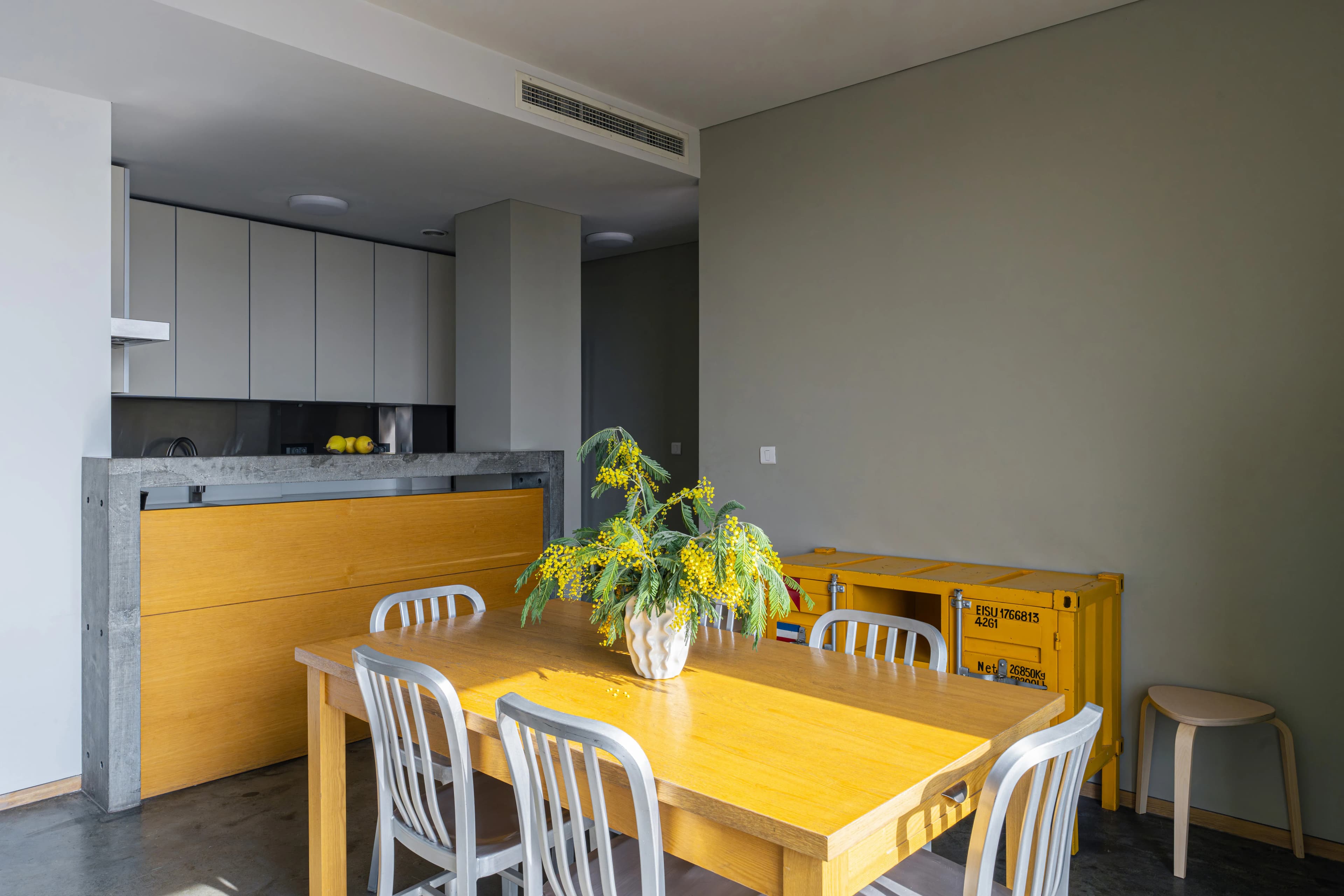 Apartment KeyGo #0119 with Cascade View photo 17