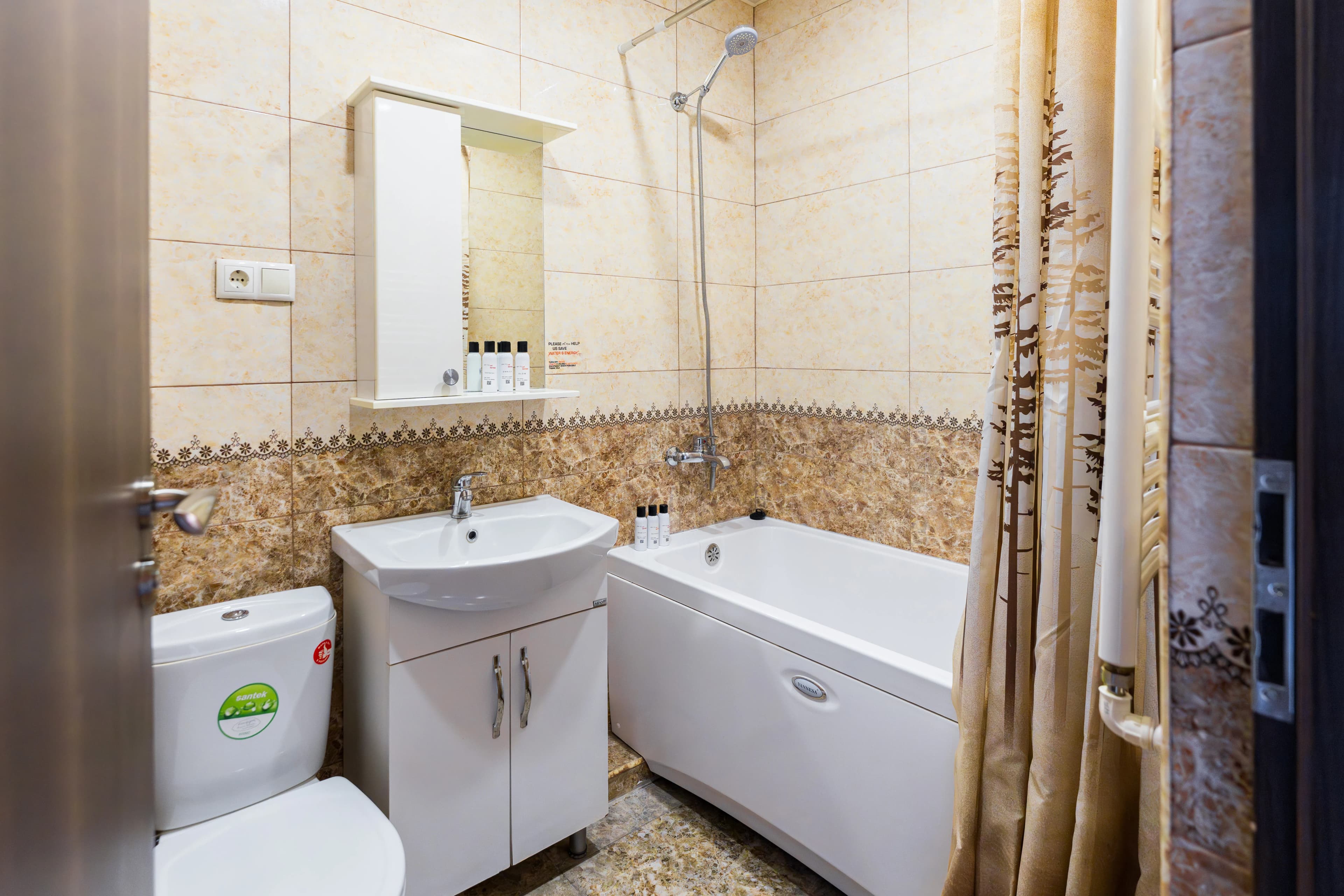 2BR Sunny Cityscape/City View/Self check-in photo 5