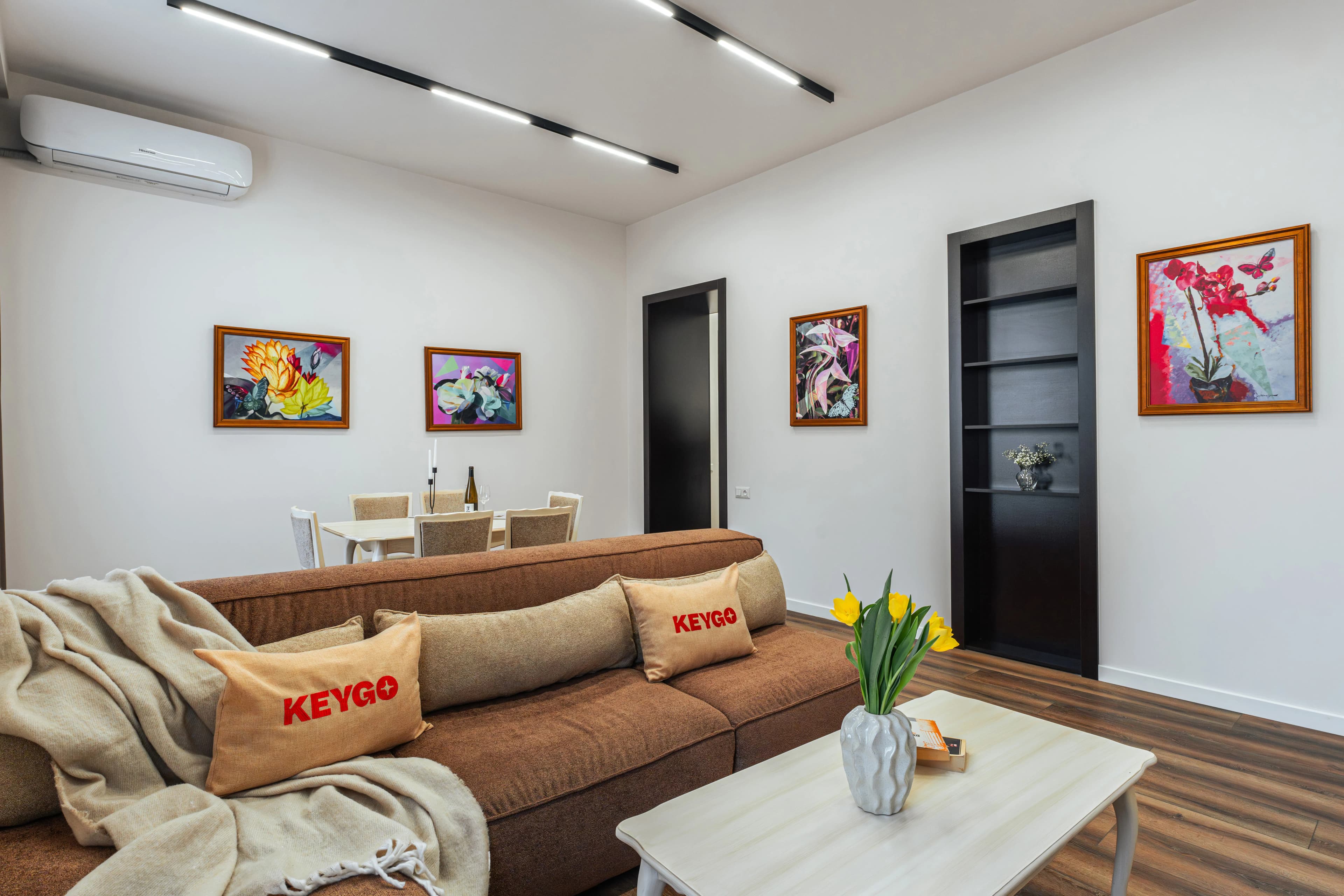 Apartment KeyGo #0117 next to the Opera House photo 11