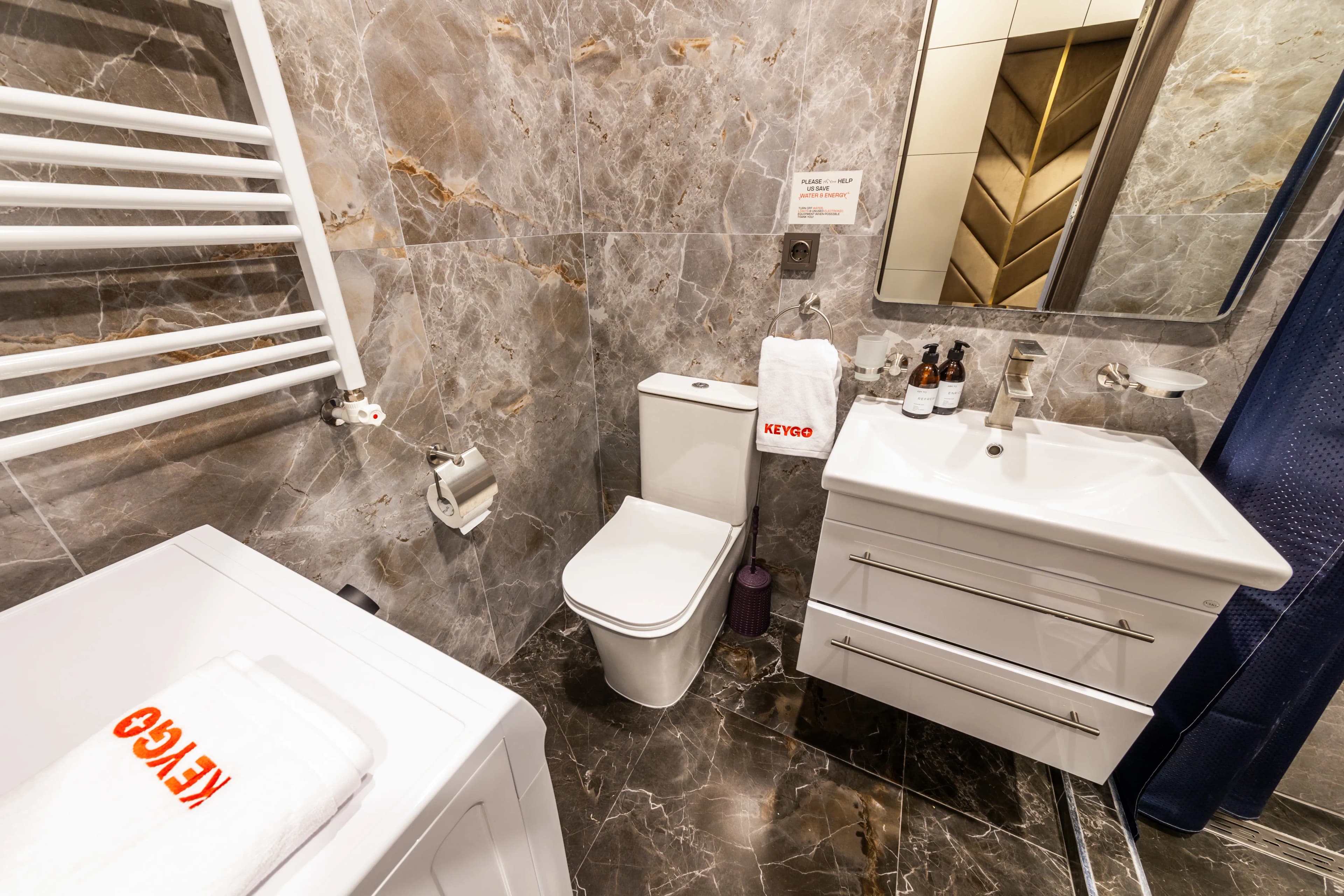 Apartment KeyGo #0010 next to St. Sarkis Church photo 14