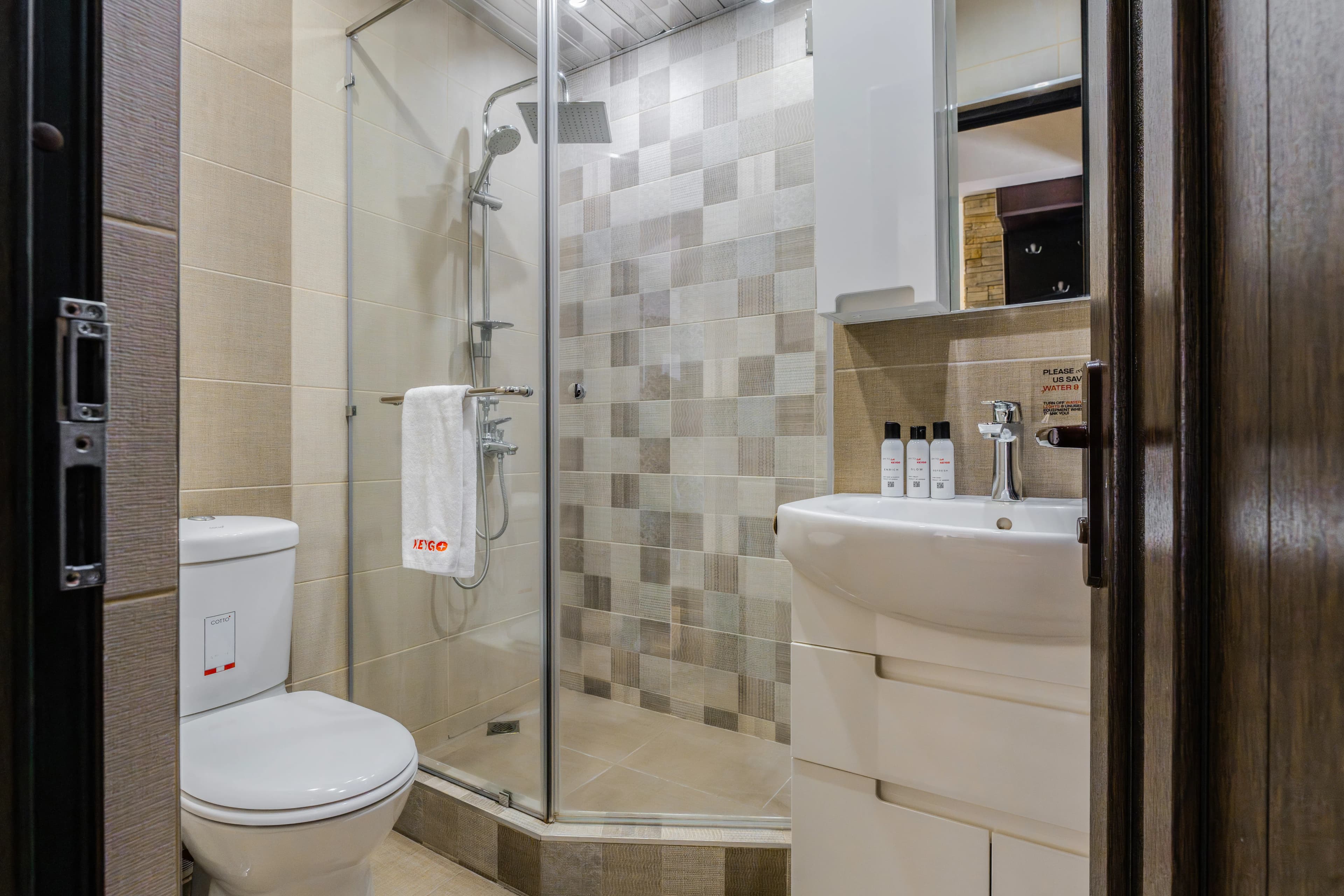 Apartment KeyGo #0055 is located next to Republic Square photo 4