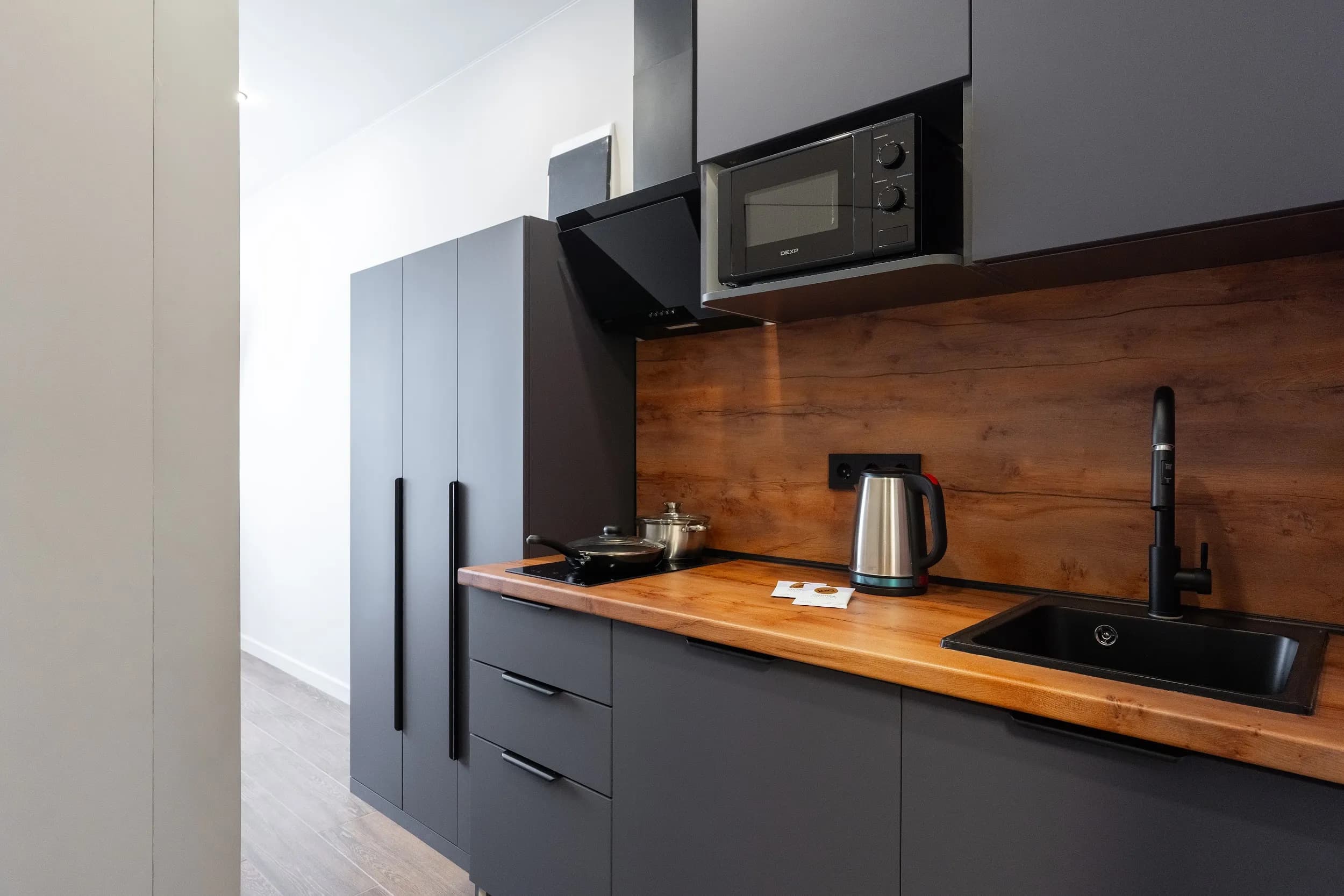 Студия KeyGo #1042: кофе в кружке и Wi-Fi на максимуме photo 2