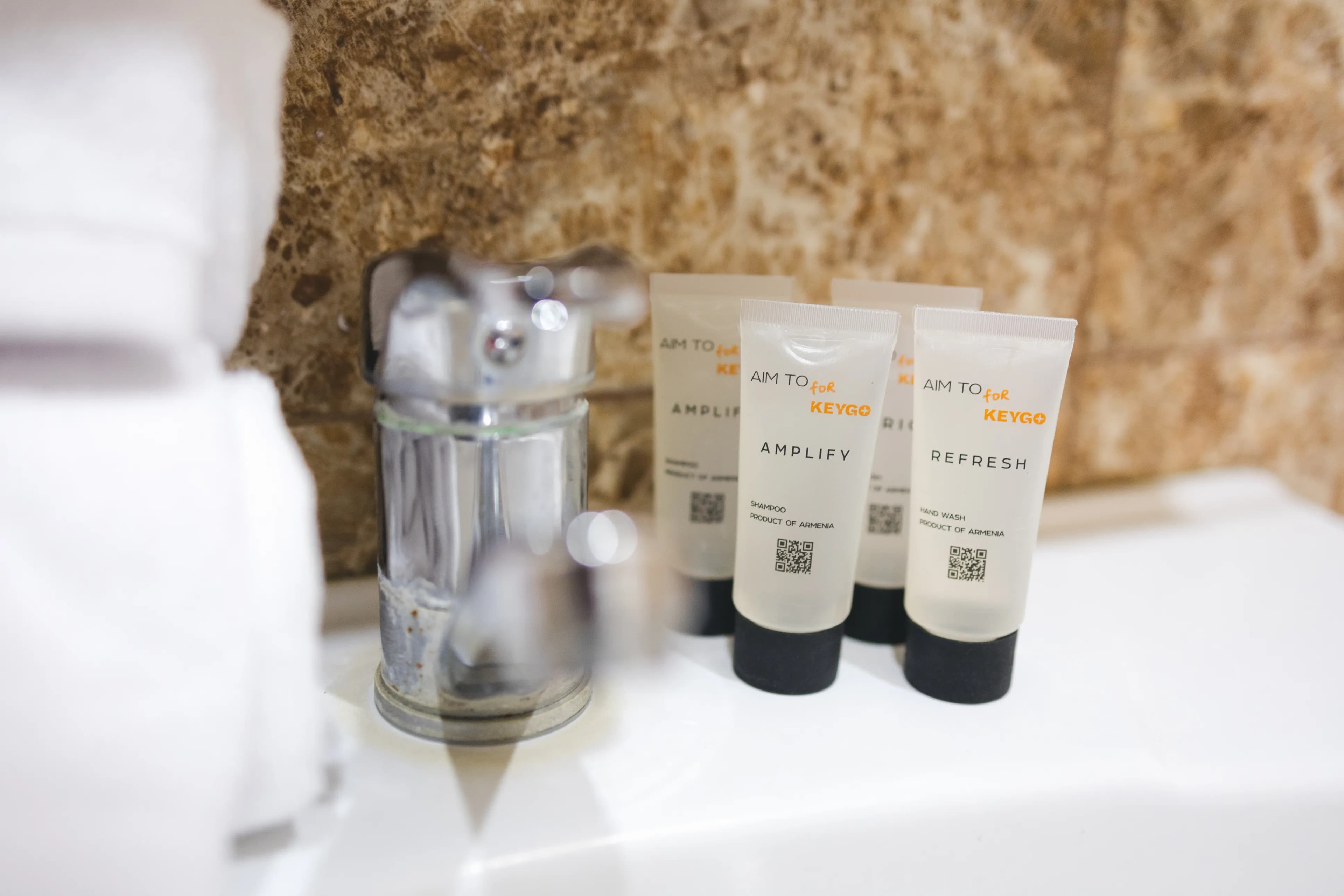 2BR Sunny Cityscape/City View/Self check-in photo 13