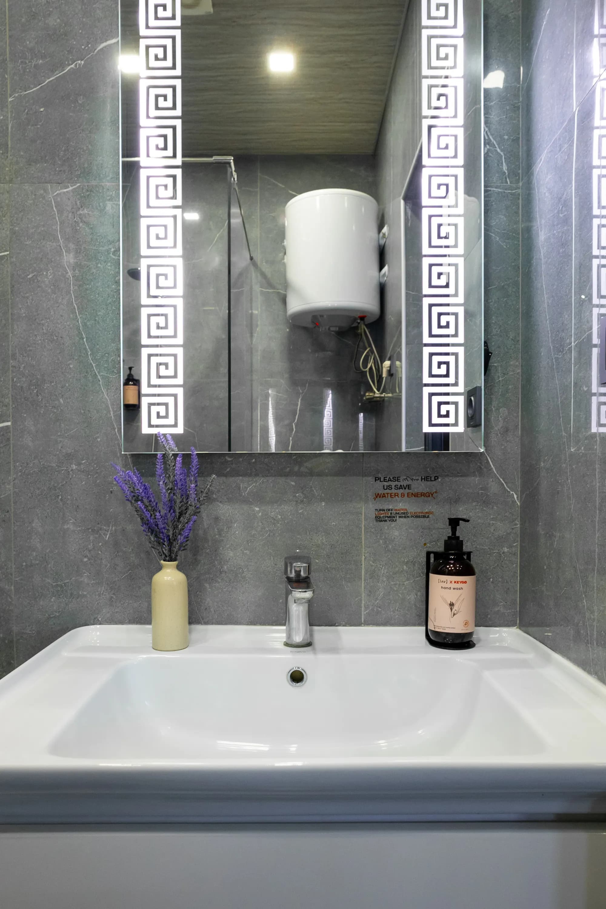 Apartment KeyGo #0018 next to St. Sarkis Church photo 19