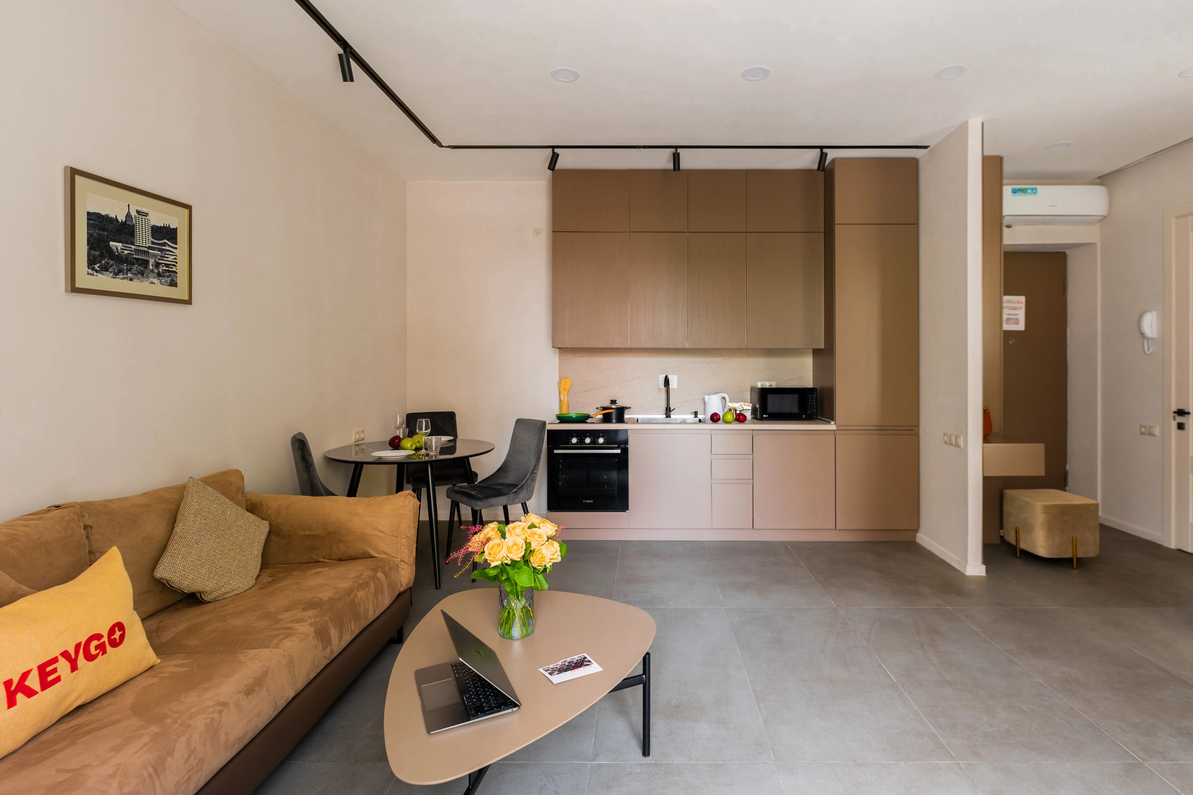 Apartment KeyGo #0080 key to the center of Yerevan photo 2